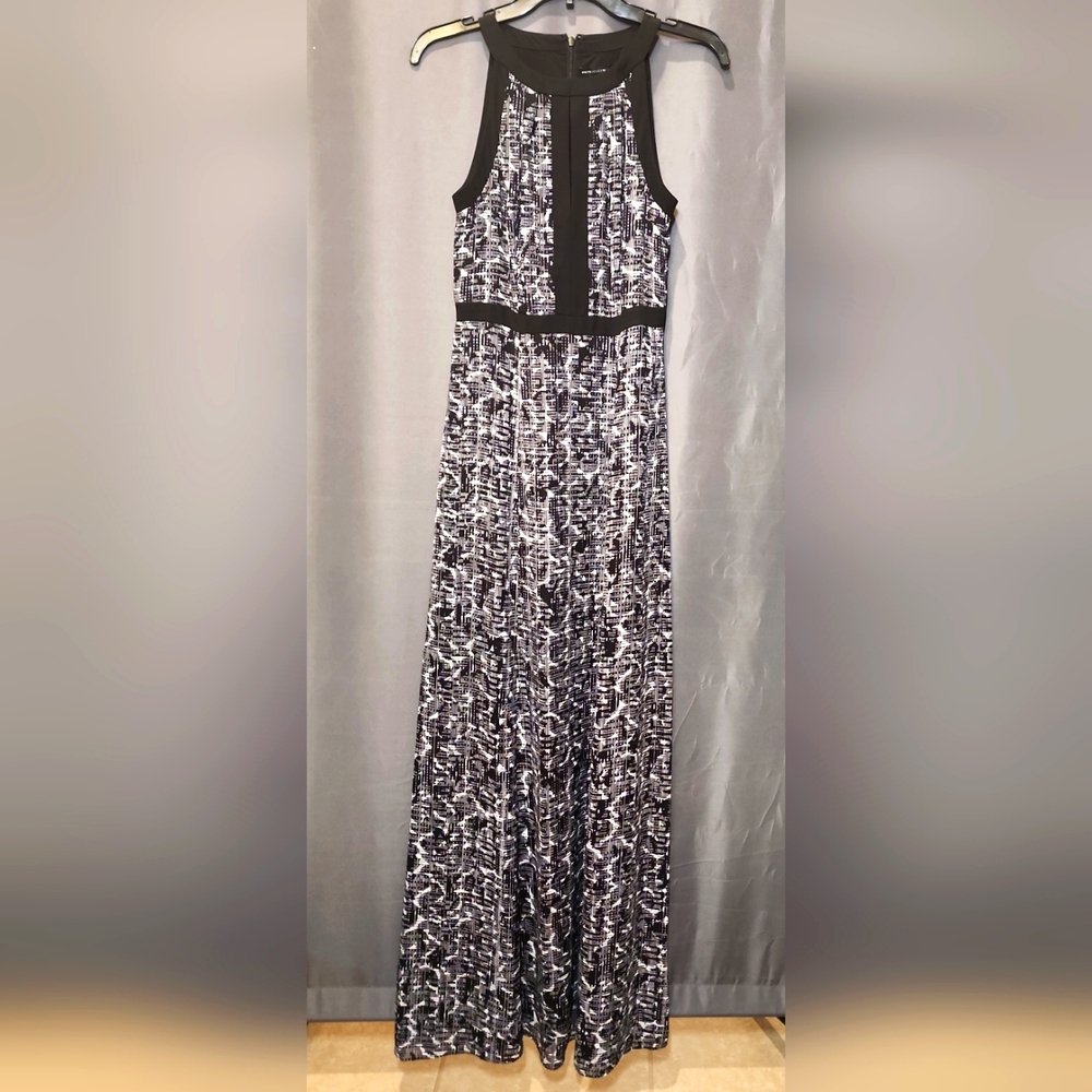 White House Black Market Full Length A-line Black & White Dress Sz 2
